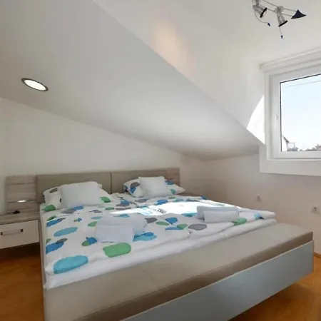 Peter * רוביני